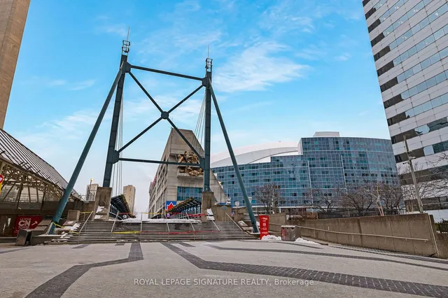 Additional image 30 of 300 Front St Unit 502