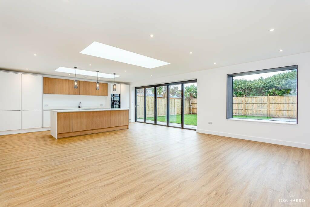 Additional image 8 of Warren Avenue, Christchurch, Dorset, BH23