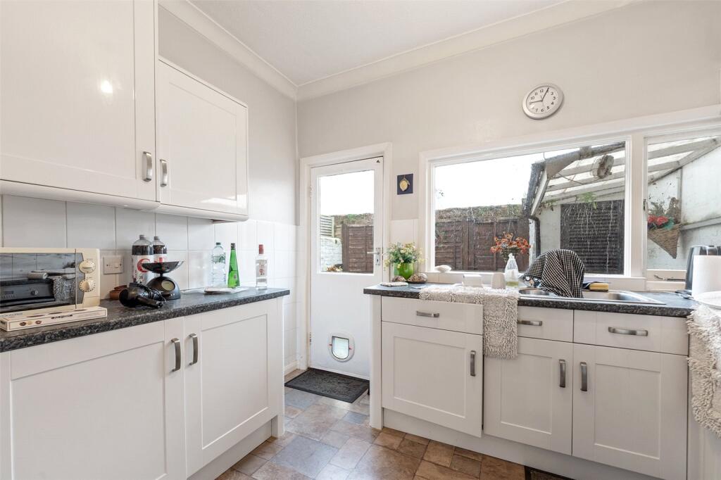 Additional image 4 of Warwick Gardens, Worthing, West Sussex, BN11