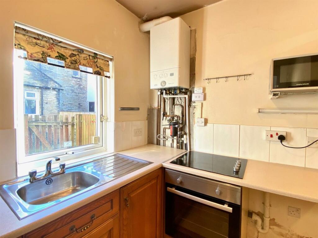 Additional image 8 of Huddersfield Road, Wyke