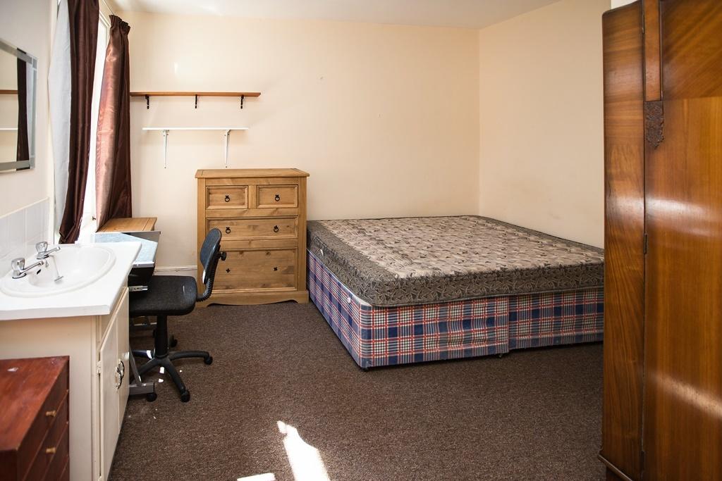 Additional image 5 of PREMIER Student House Winton