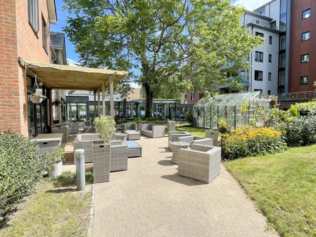 Additional image 20 of Parkstone Road, Poole, BH15