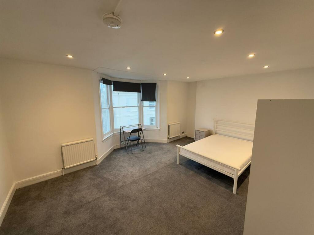 Clarence Square, Brighton