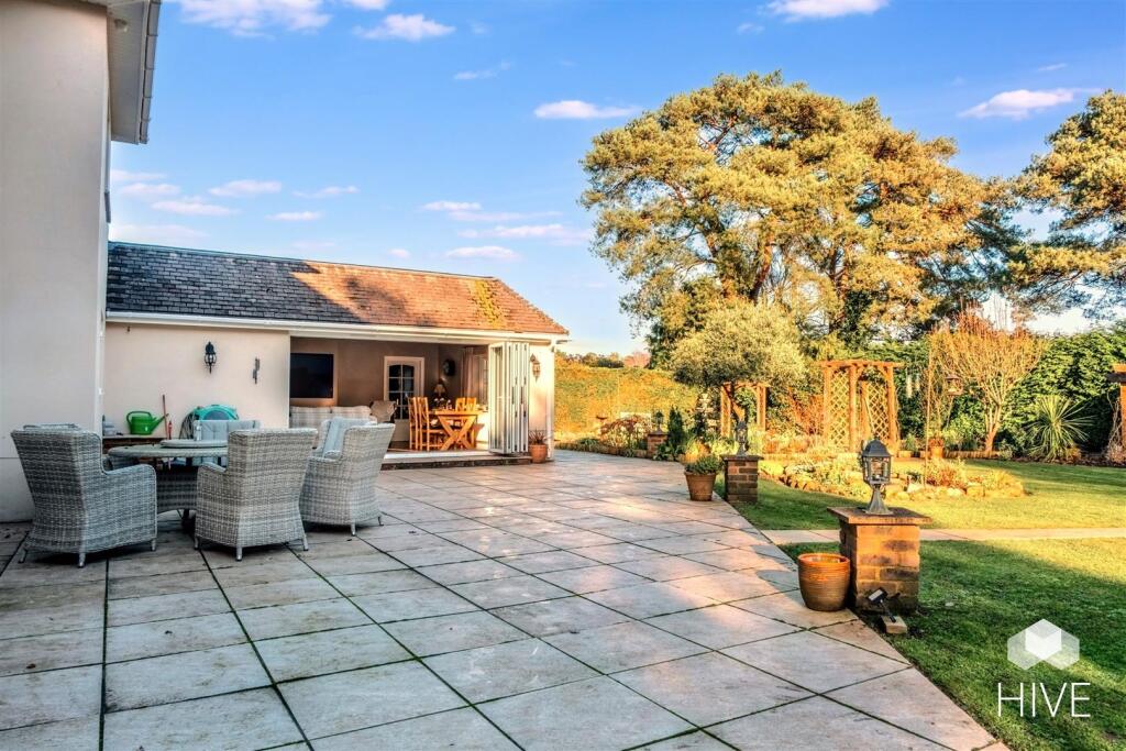 Additional image 27 of Lone Pine Drive, West Parley