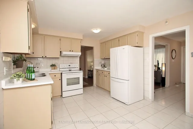 Additional image 10 of 3651 Broomhill Cres