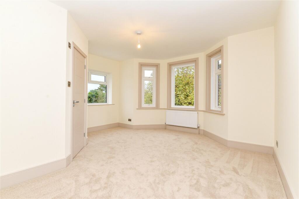 Additional image 7 of York Avenue, New Milton, Hampshire, BH25