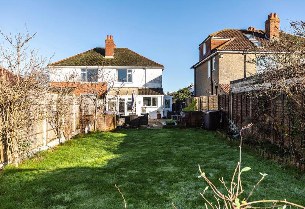 Headswell Avenue, Bournemouth, Dorset