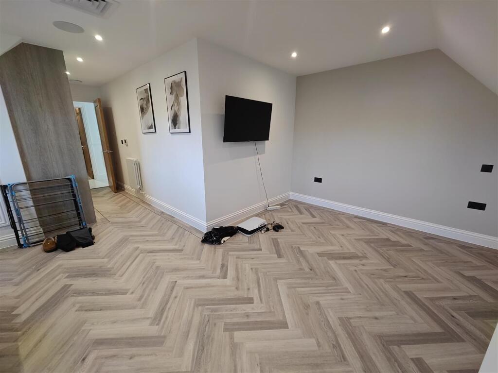 Additional image 8 of Goldstone Crescent, Hove