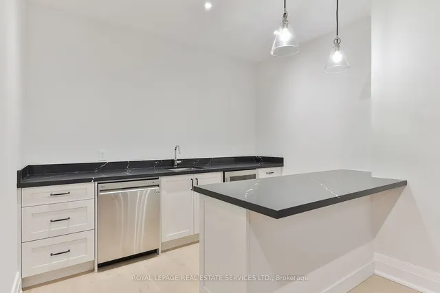 Additional image 29 of 1483 Briarwood Cres