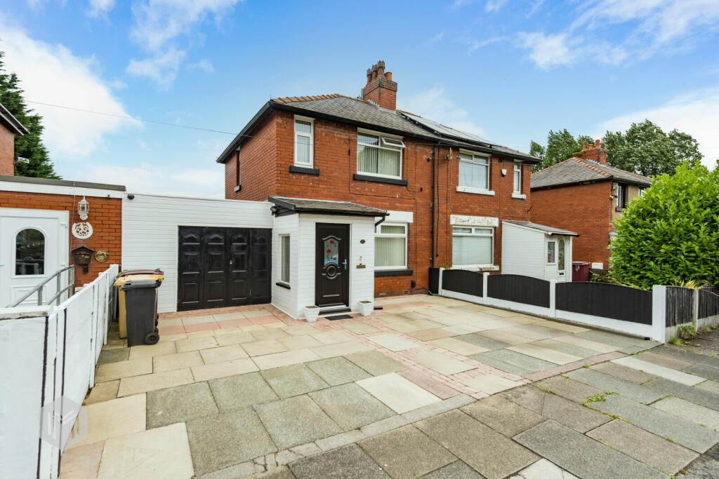 Primary image of Parkfield Avenue, Farnworth, Bolton, BL4 9PZ