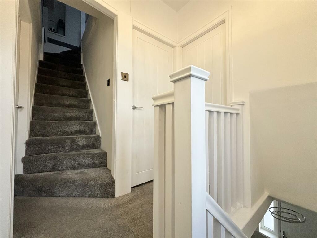 Additional image 9 of Windsor Grove Bradford