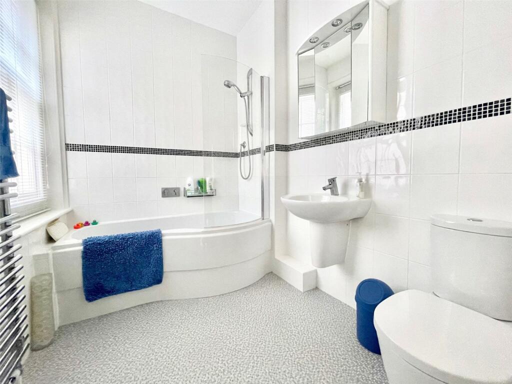 Additional image 8 of Chatsworth Gardens, Meads, Eastbourne, East Sussex, BN20