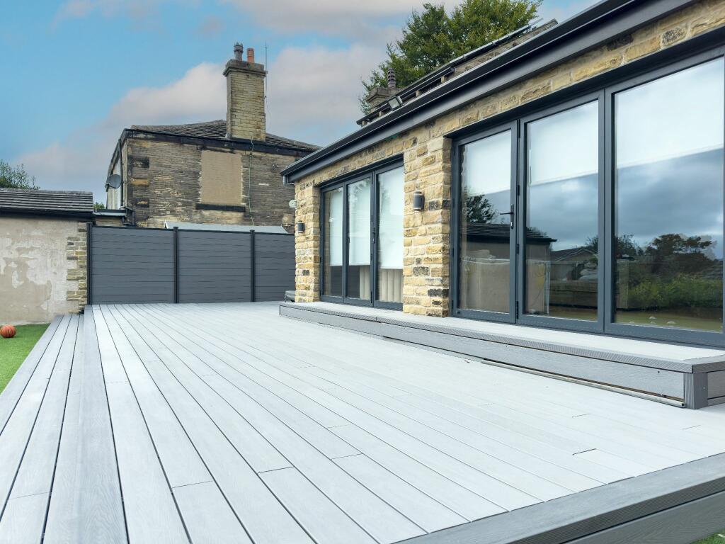 Additional image 42 of Westfield Lane, Wyke, BD12 9BY