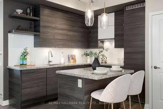 Additional image 7 of 59 Annie Craig Dr Unit 907