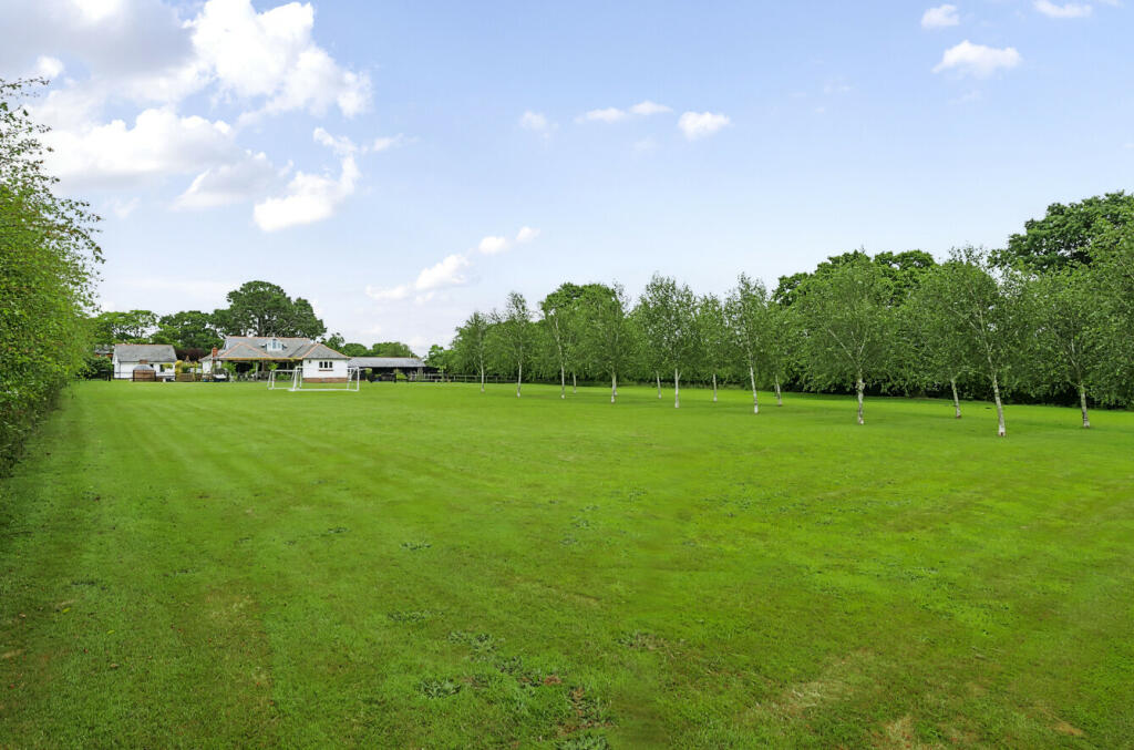 Additional image 17 of Tiptoe Road, New Milton, BH25