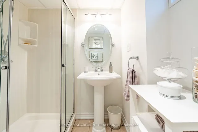 Additional image 31 of 3237 Woodward Ave