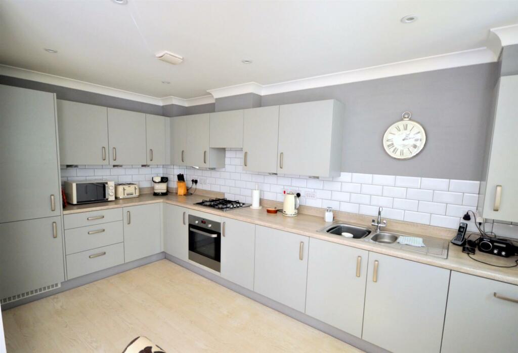 Additional image 8 of Bracken Grove, Pevensey