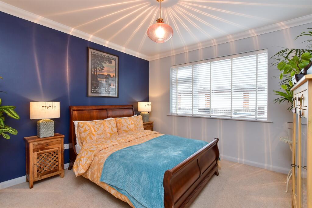 Additional image 7 of Alinora Avenue, Goring By Sea, Worthing, West Sussex