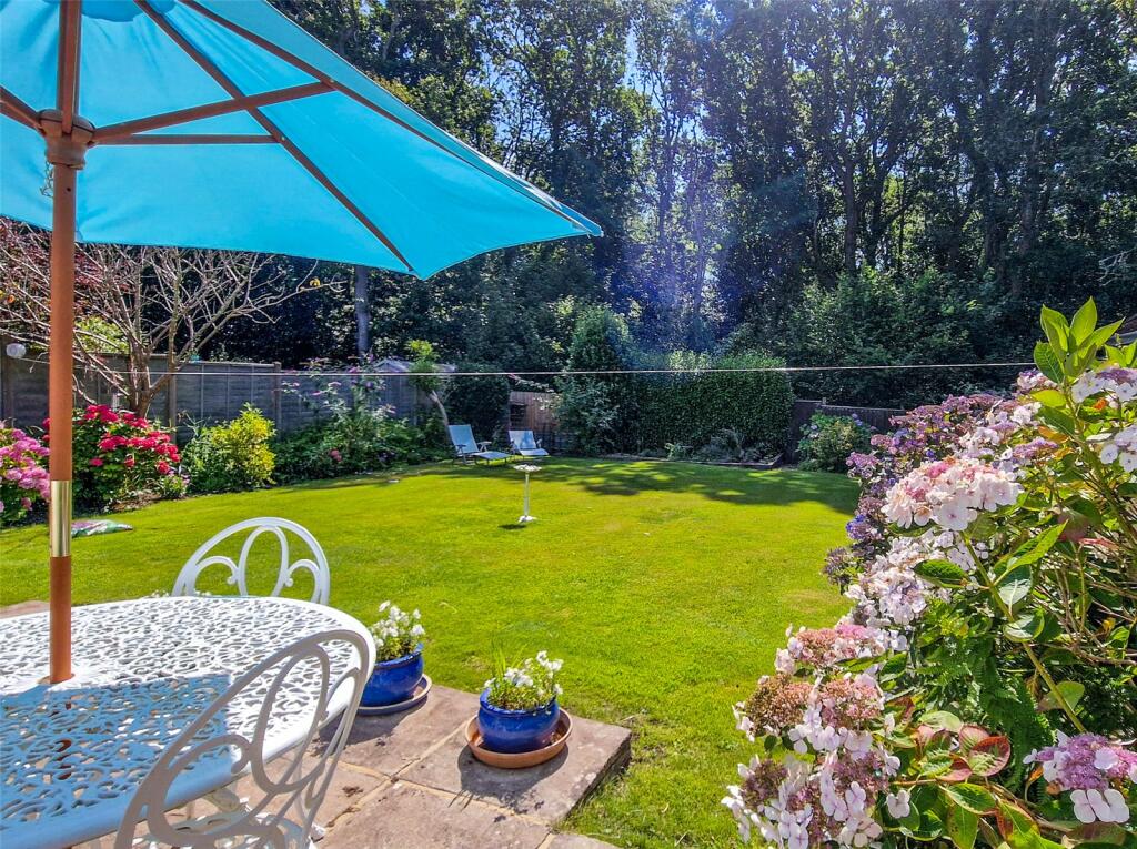 Additional image 5 of Elphinstone Road, Highcliffe, Christchurch, Dorset, BH23