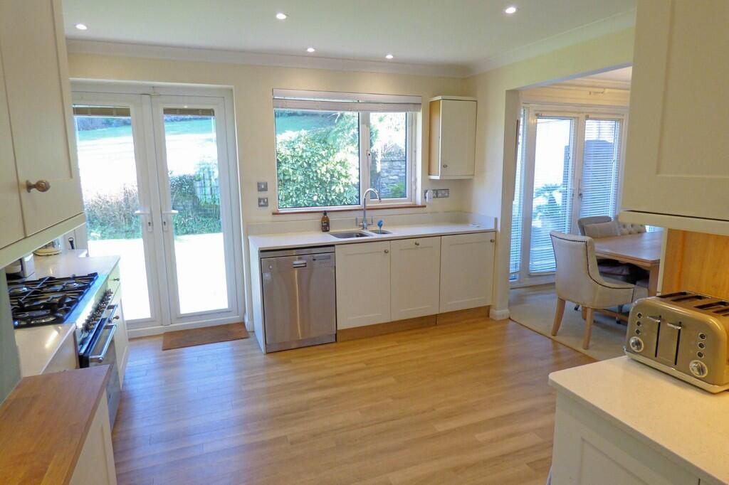 Additional image 7 of Greensleeves Avenue, Broadstone