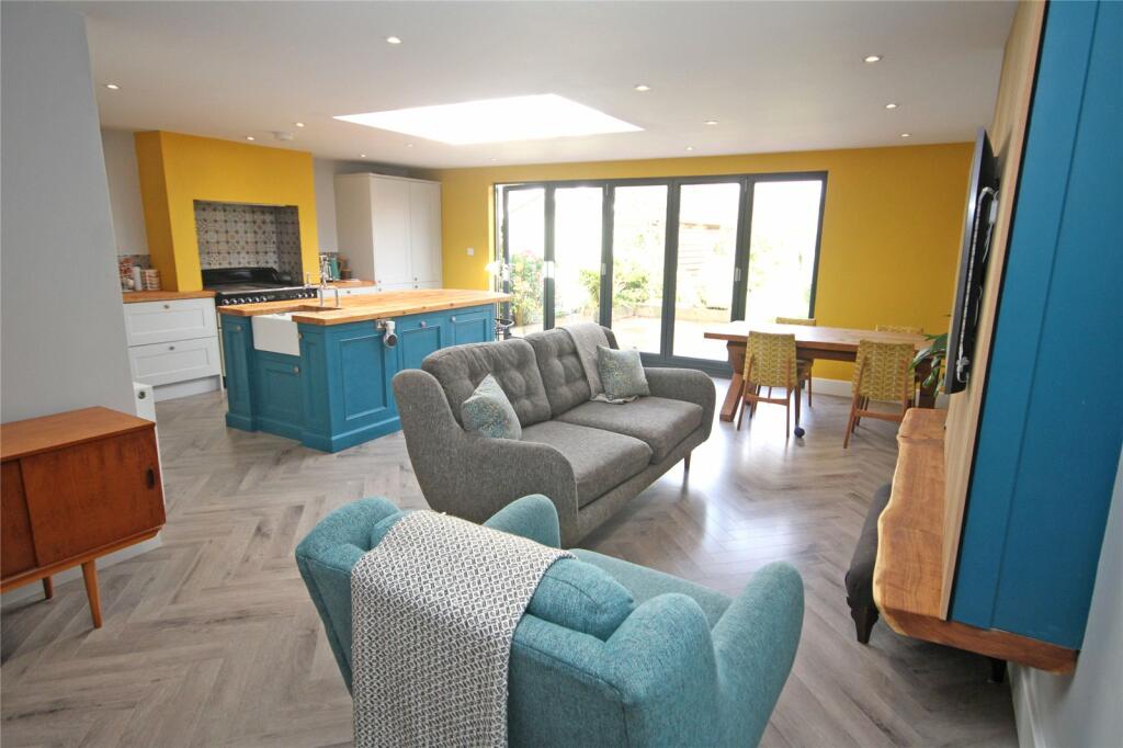 Primary image of Gore Road, New Milton, Hampshire, BH25