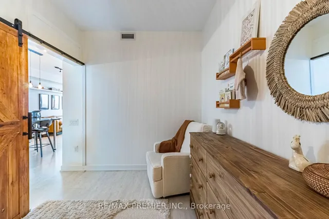 Additional image 26 of 33 Singer Crt Unit 3101