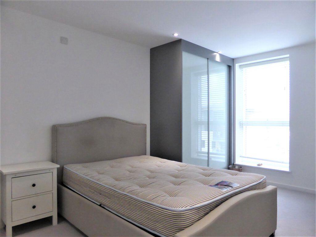 Additional image 10 of Embankment House - P1714