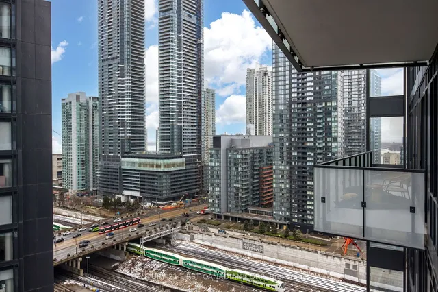 Additional image 24 of 470 Front St Unit 1310