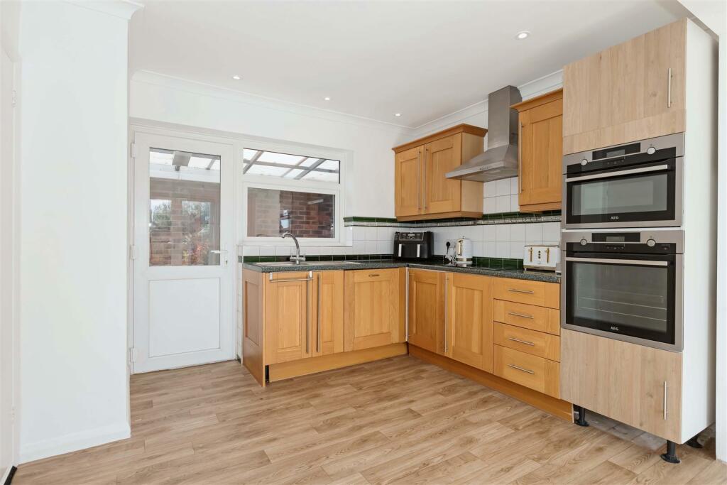 Additional image 3 of Leighton Avenue, Worthing