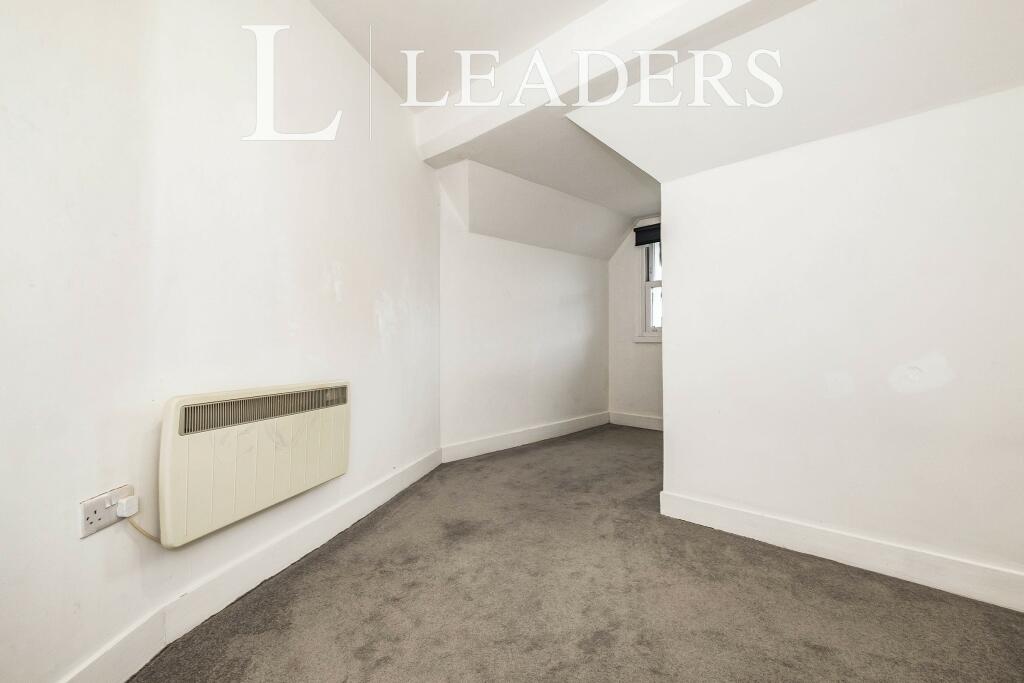 Additional image 6 of Warwick Mansions, Brighton Road