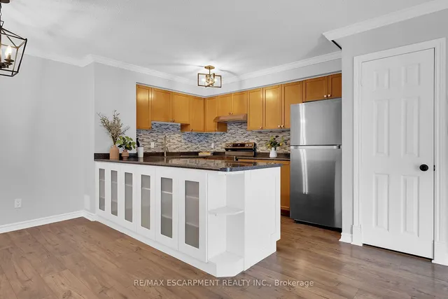 Additional image 8 of 1701 Lampman Ave Unit 404