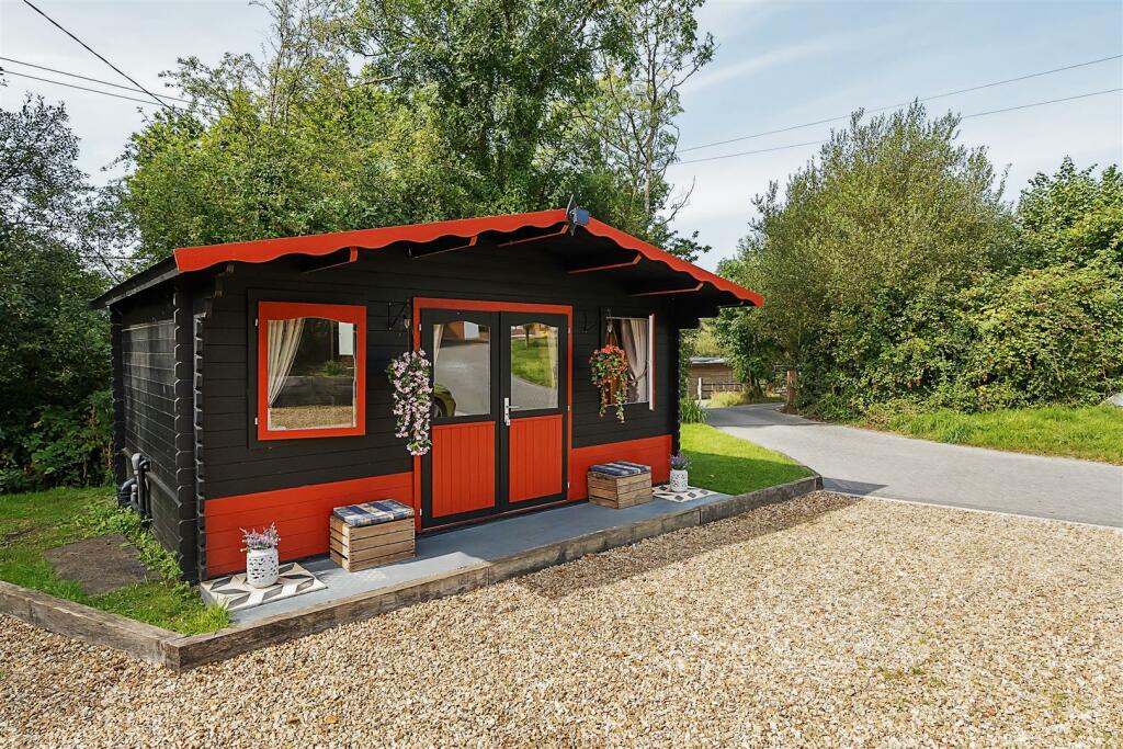 Additional image 10 of Jubilee Hill, Woodlands, Wimborne