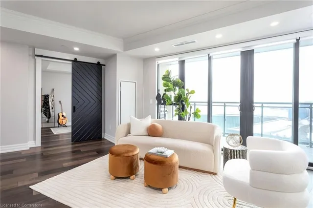 Additional image 32 of 2060 Lakehsore Rd Unit 1201