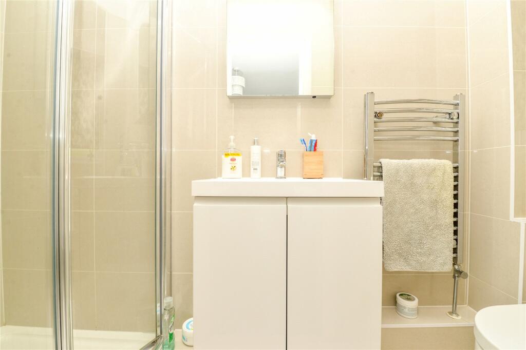 Additional image 9 of Studley Court, Barton On Sea, New Milton, Hampshire, BH25