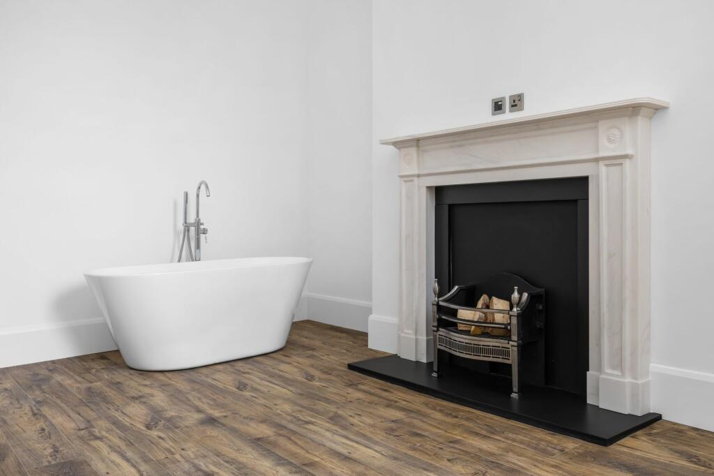 Additional image 13 of Adelaide Crescent, Hove, BN3
