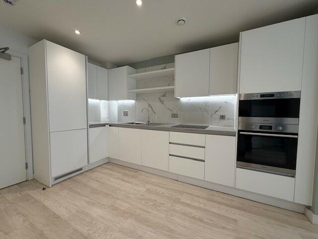 Additional image 5 of The Helm, Holdenhurst Road