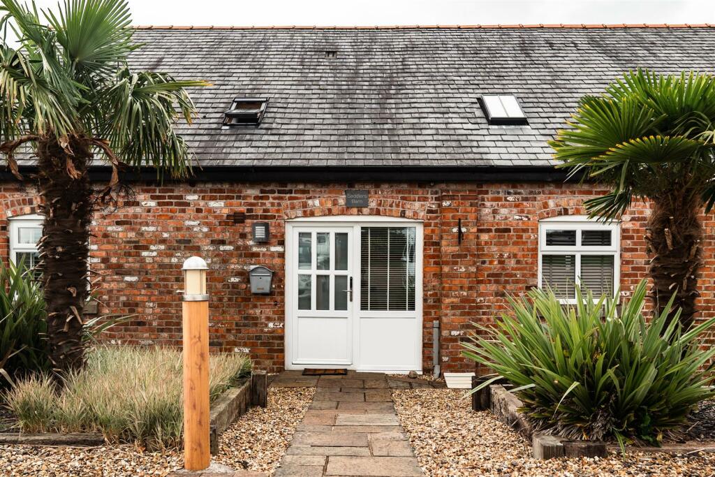 Additional image 85 of Saddlers Barn, Plodder Lane, Bolton