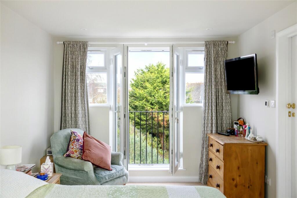 Additional image 11 of Connaught Avenue, Shoreham-by-Sea, West Sussex, BN43