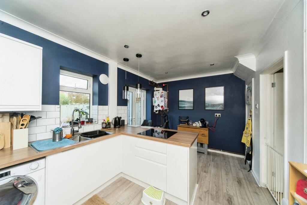 Additional image 5 of Parkfield Avenue, Eastbourne