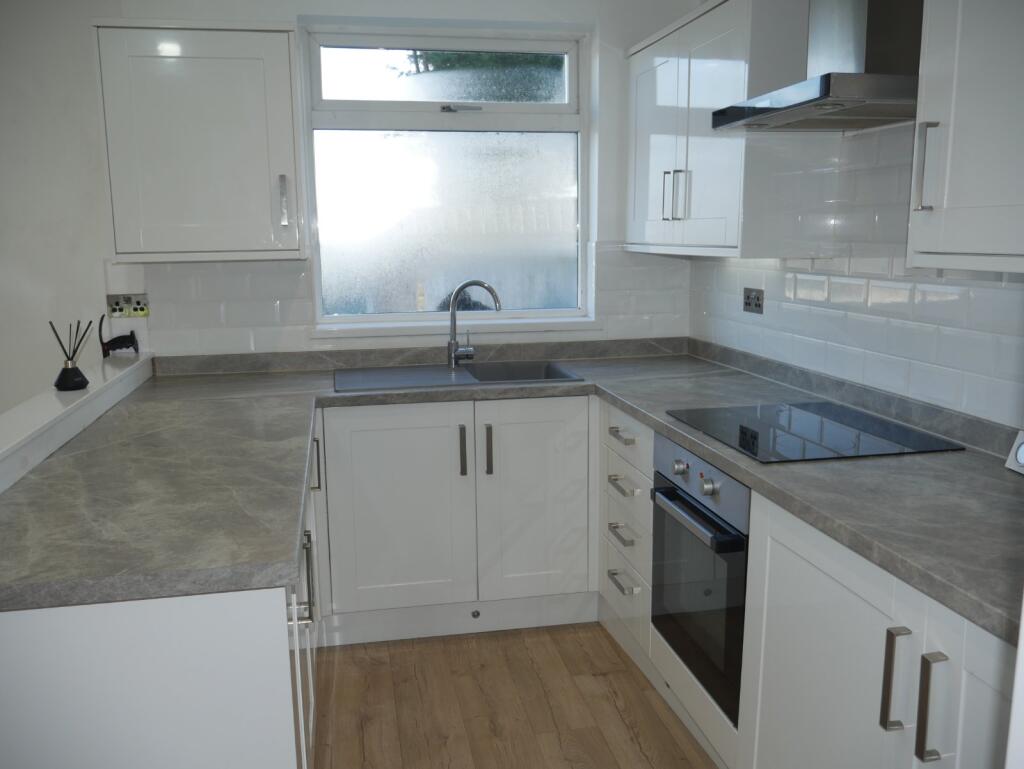 Additional image 3 of Leafield Crescent, Bradford, West Yorkshire, BD2