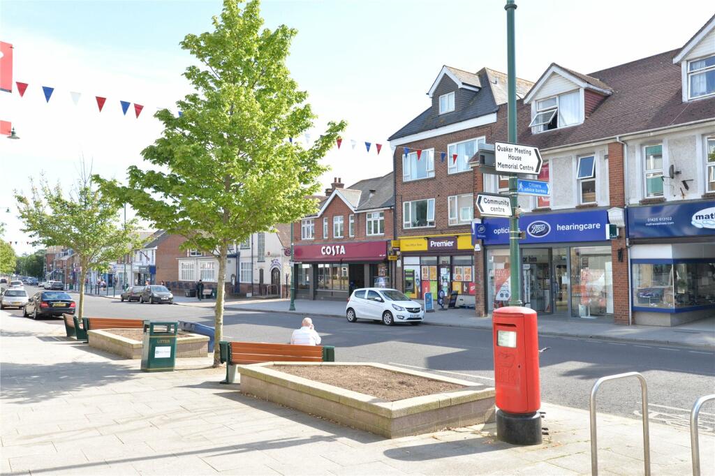 Additional image 11 of Brownsea Close, New Milton, Hampshire, BH25