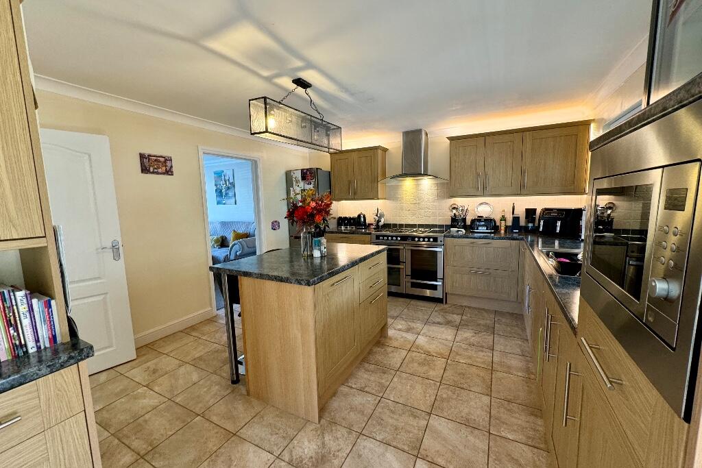 Additional image 3 of Westfield Close, Polegate, East Sussex, BN26