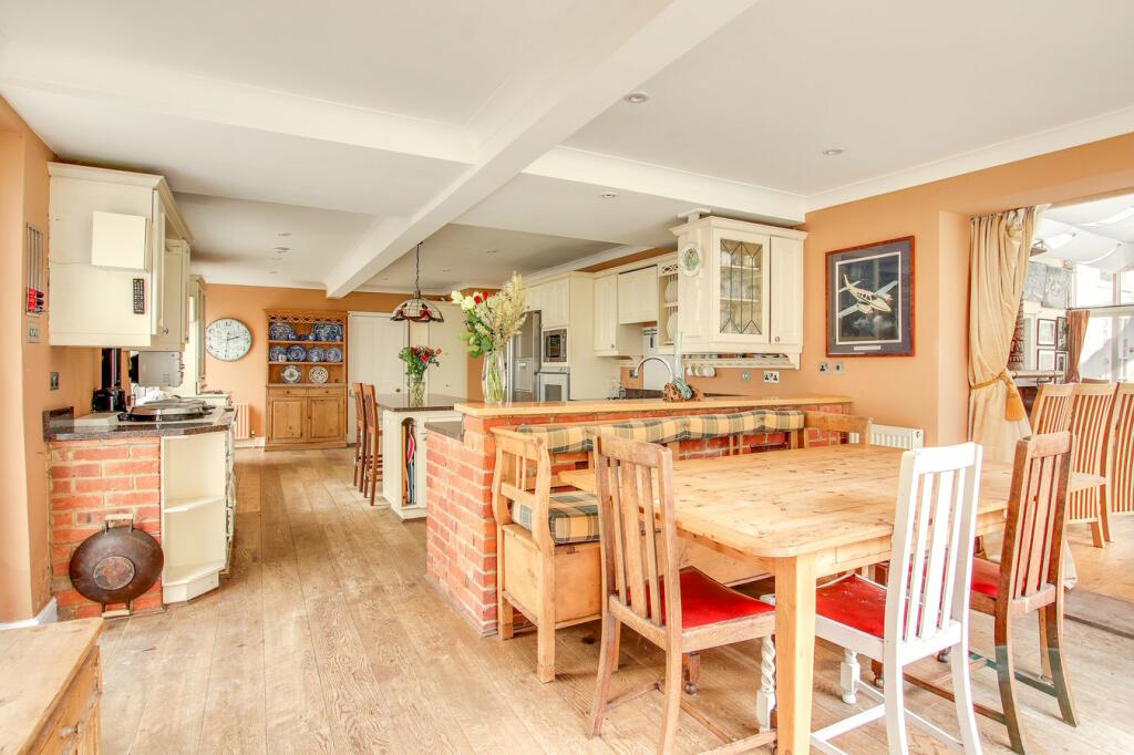 Additional image 7 of Purewell, Christchurch, BH23