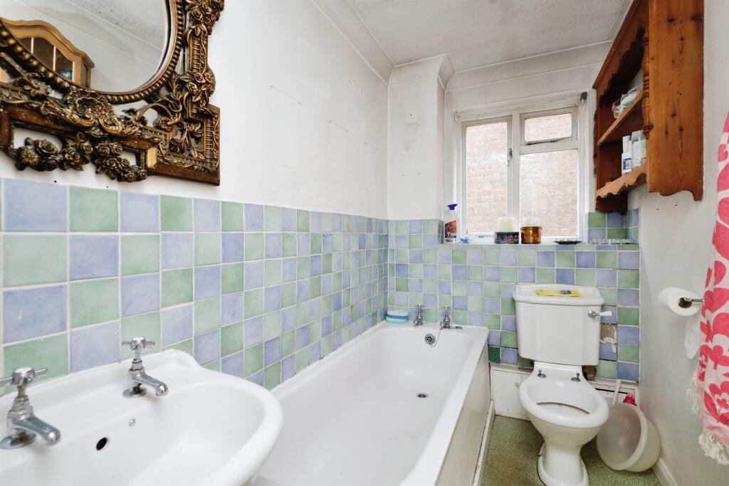 Additional image 8 of Heron Ridge, Polegate