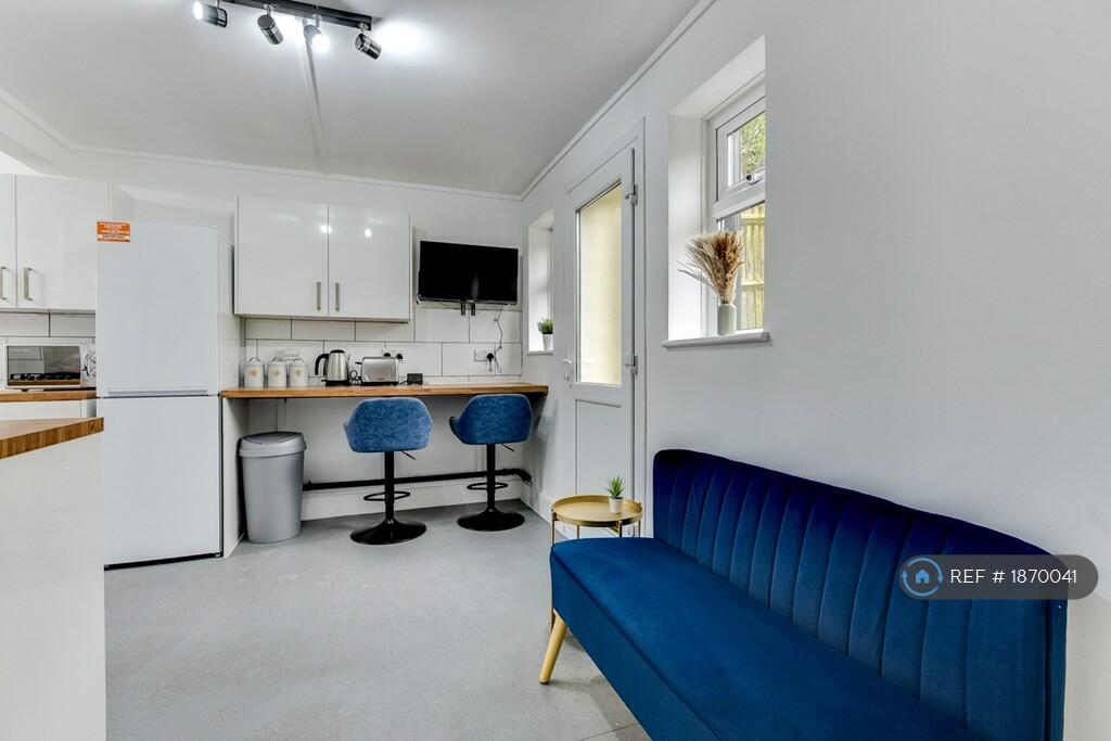 Primary image of The Crestway, Brighton, BN1