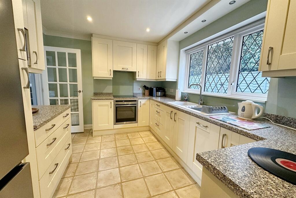 Additional image 5 of Verwood