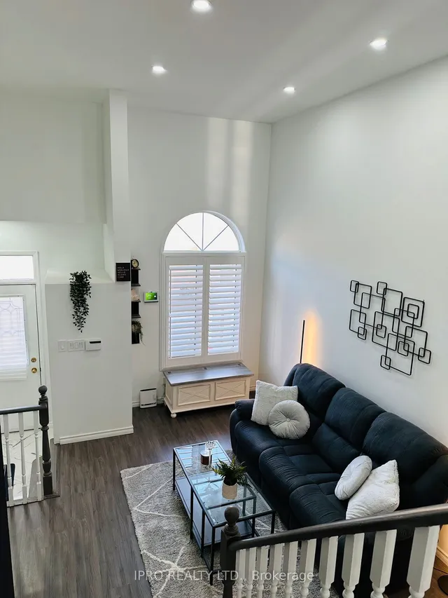 Additional image 7 of 83 Mondeo Dr Unit 293