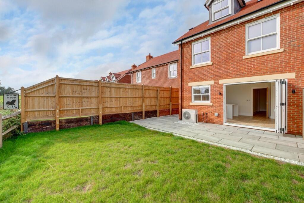 Additional image 7 of Horseshoe Place, Windmill Hill, BN27