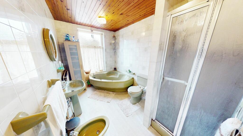 Additional image 16 of Scholes Bank, Horwich, BL6