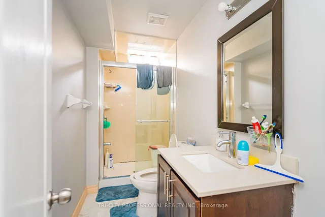 Additional image 28 of 5 Drummondville Dr